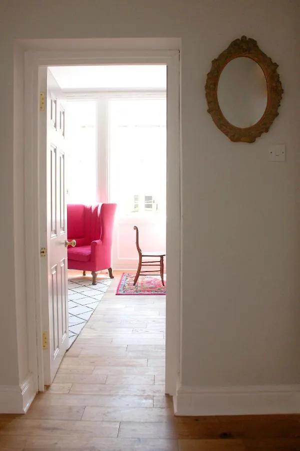 1 Bed Georgian Apartment In Bath City Centre United Kingdom